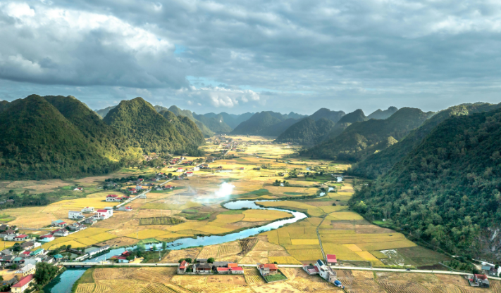2. Vietnam – Perfect for Backpacking Adventures